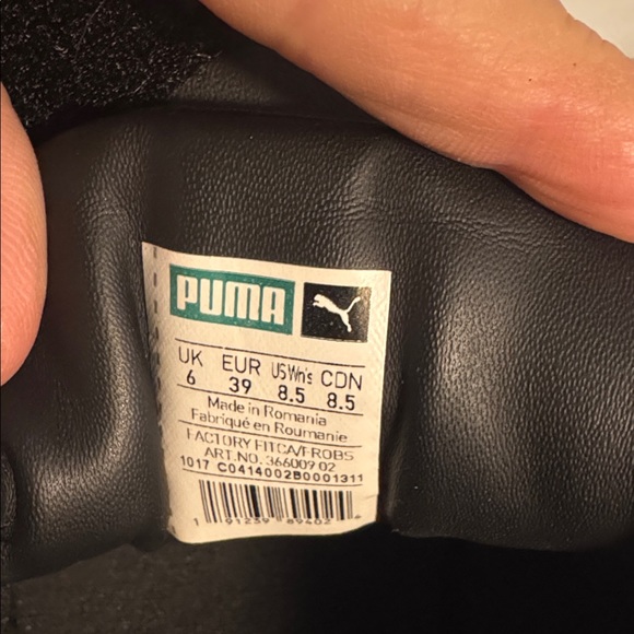 Puma Women’s Black Suede Sneakers with Velcro top - Picture 7 of 8